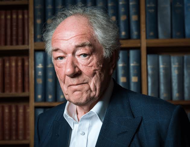 Michael Gambon Biography 2023: Cause Of Death, Net Worth, Early Life, Career, Age, Height, Wife, Family